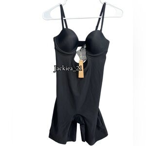 💙❤️ SKIMS Black Deep Plunge Shapewear Mid Thigh Bodysuit